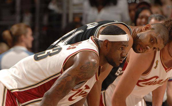 拉长转会策 拉长转会策