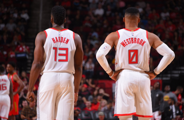 保留两名具 保留两名具